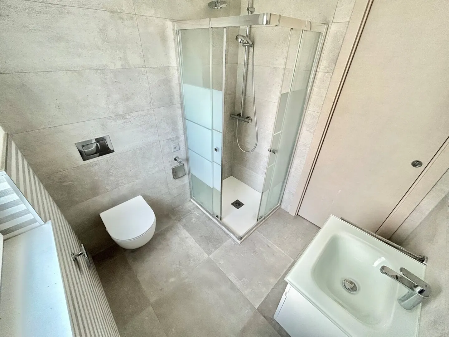 Recherche d'un locataire pour un appartement moderne de 2,5 pièces à Capolago - Photo 6 sur 10