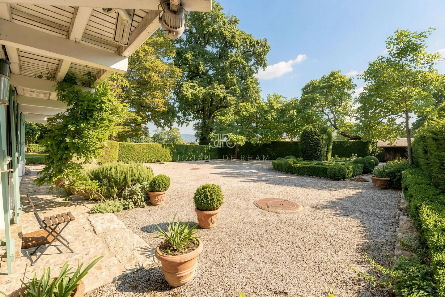 Elegante casa di carattere nel cuore della campagna ginevrina - Foto 3 di 12