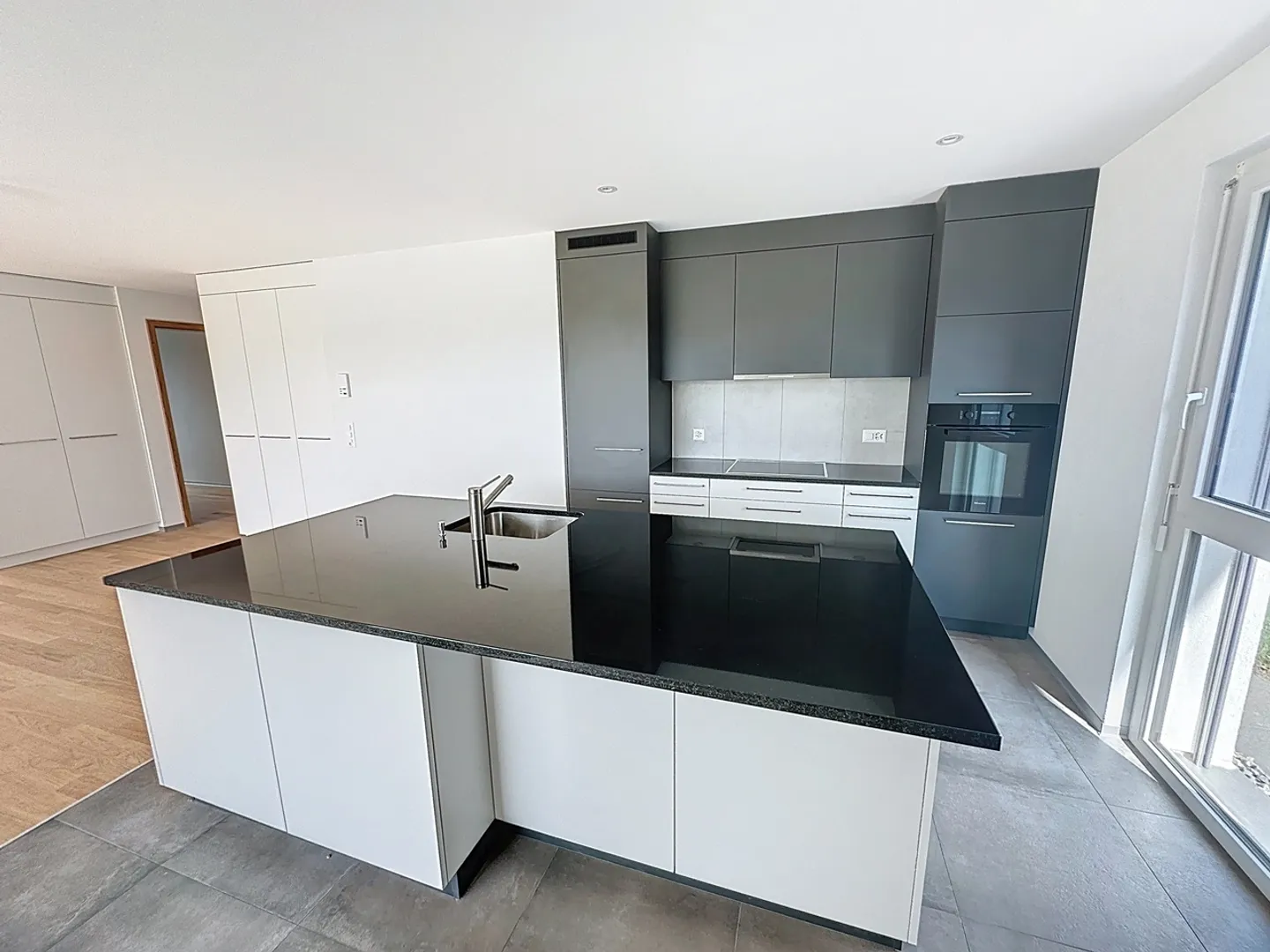A quelques minutes d'Avry  Magnifique appartement de 5,5 pces - Photo 3 sur 6