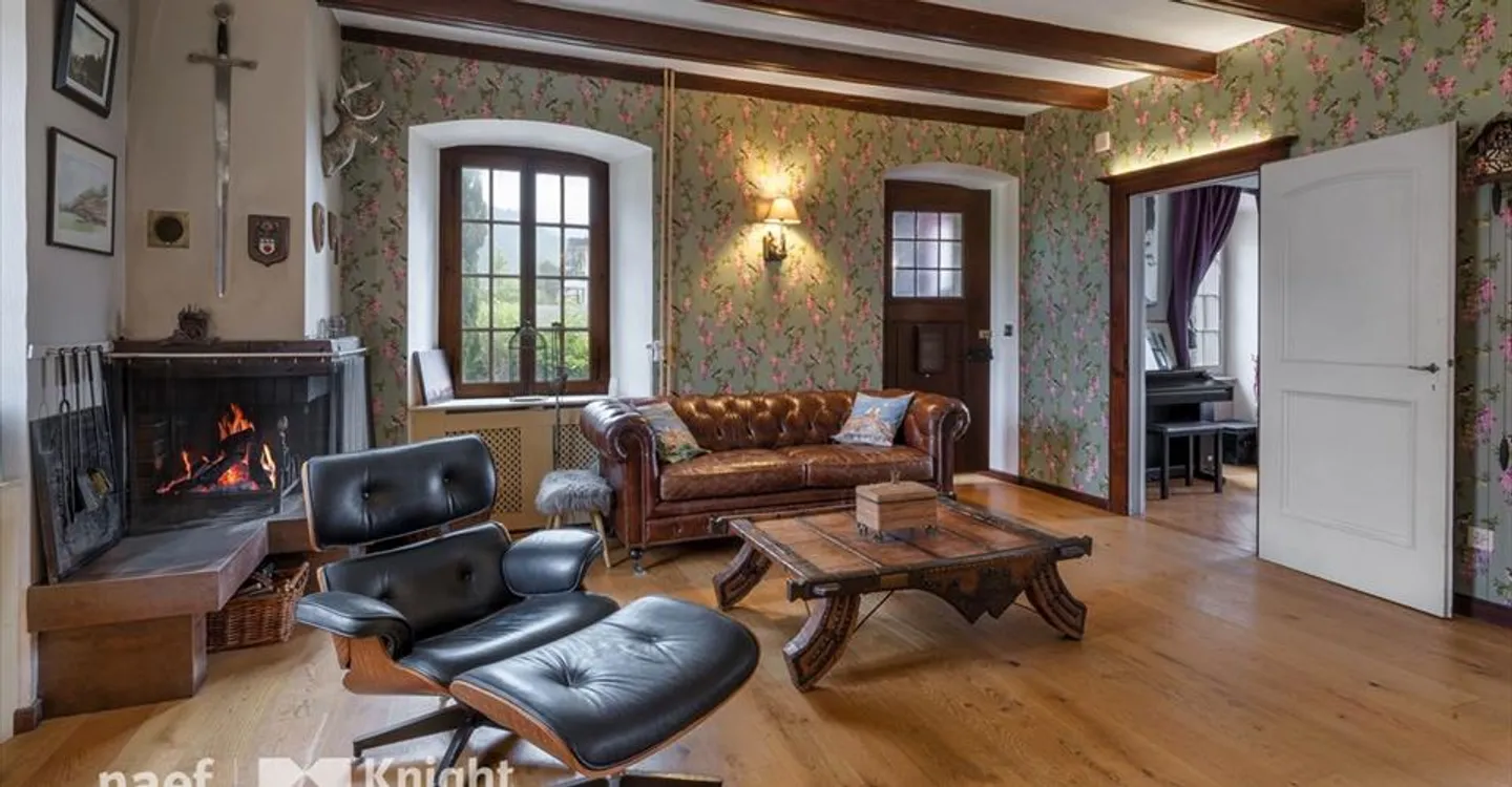 Individual house with a lot of character, 10 rooms for sale in the city center of St-Légier - Photo 6 of 10