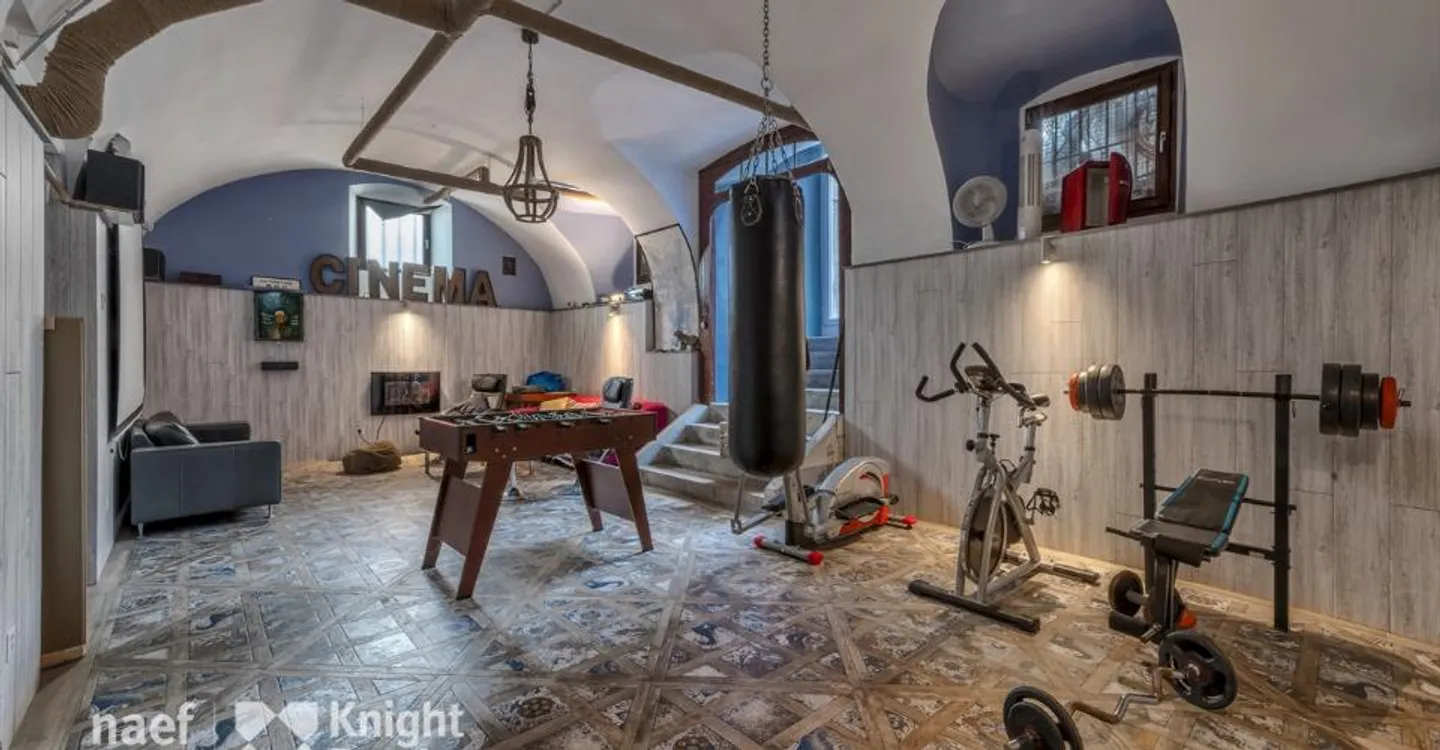 Individual house with a lot of character, 10 rooms for sale in the city center of St-Légier - Photo 10 of 10