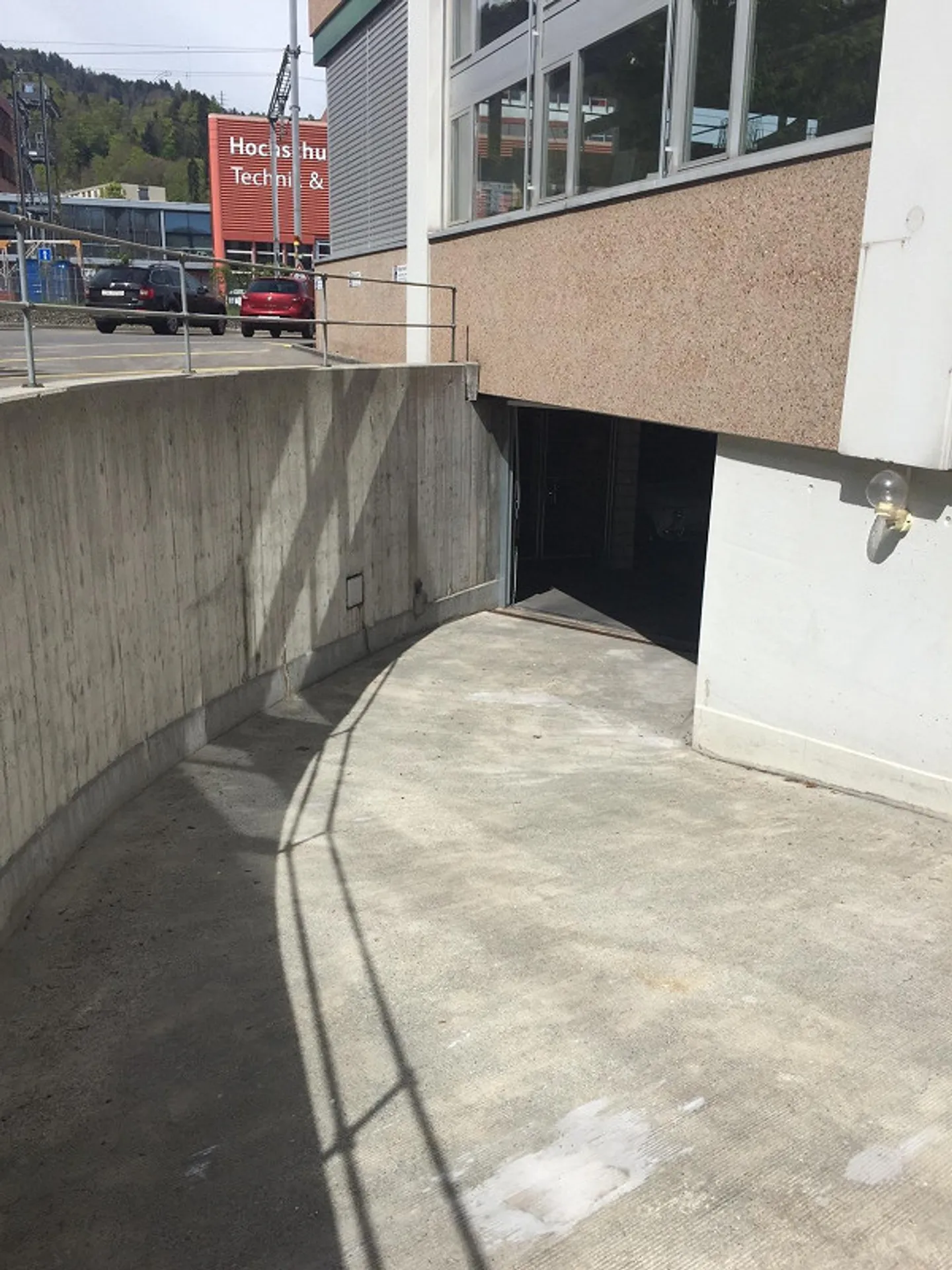 Posto auto a Horw - Foto 2 di 4