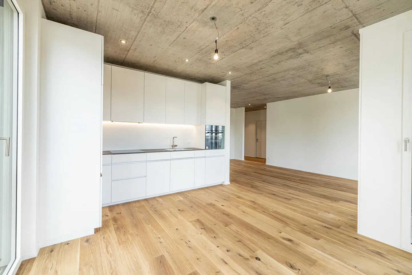 Moderno appartamento di 4 1/2 stanze e spazioso tetto comunitario - Foto 9 di 22