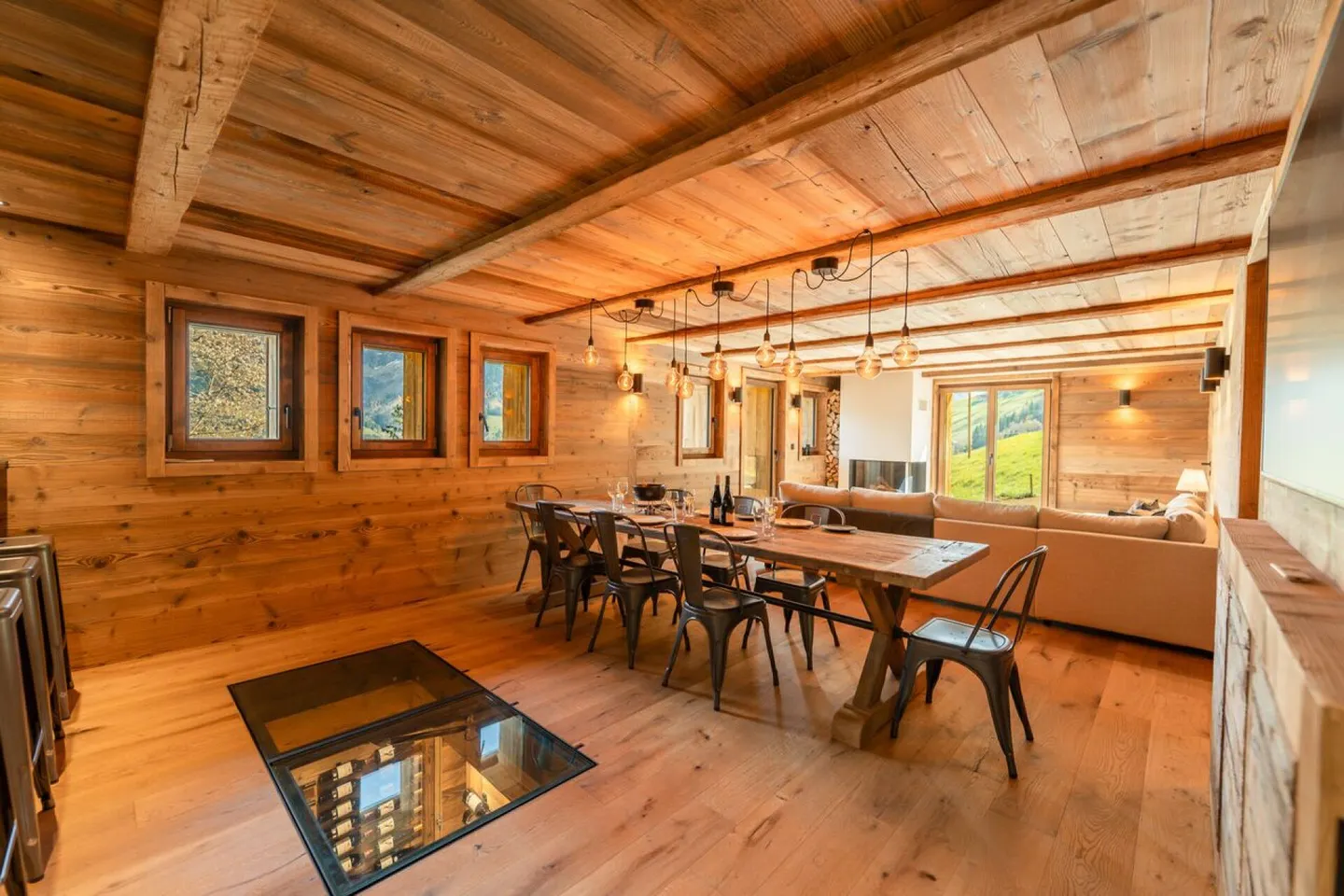 Exceptional Alpine Chalet Retreat - Photo 8 of 30