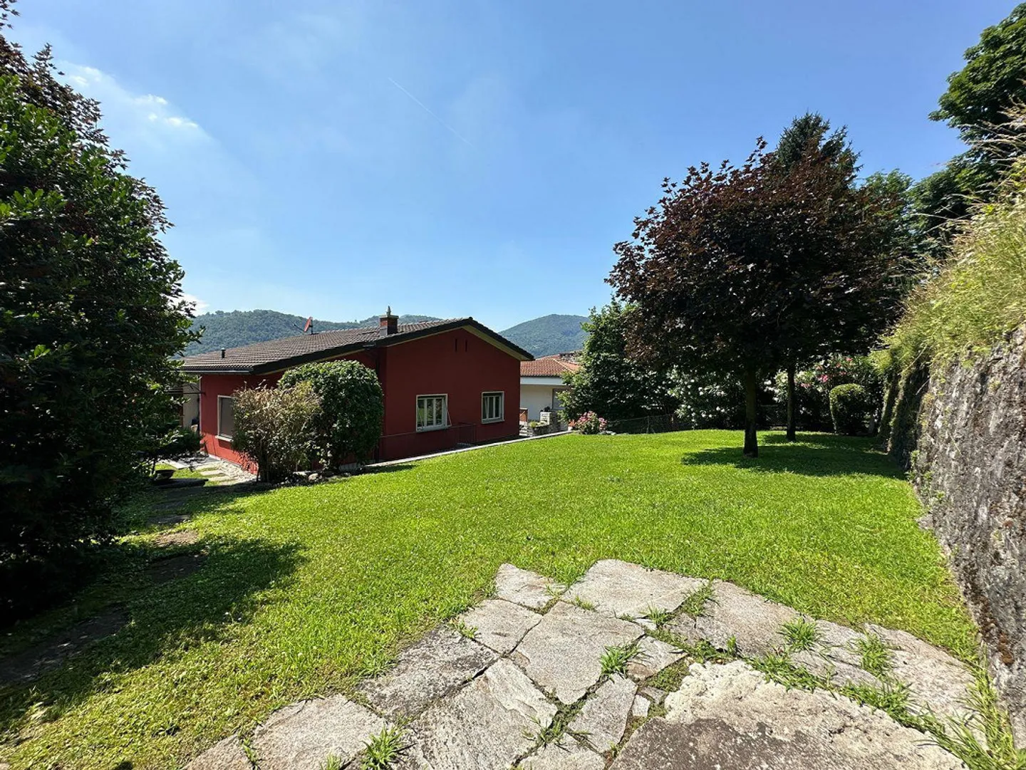 Magnifique villa uni-bi familiale avec jardin bien entretenu, orientation optimale et vue dégagée - Photo 26 sur 29
