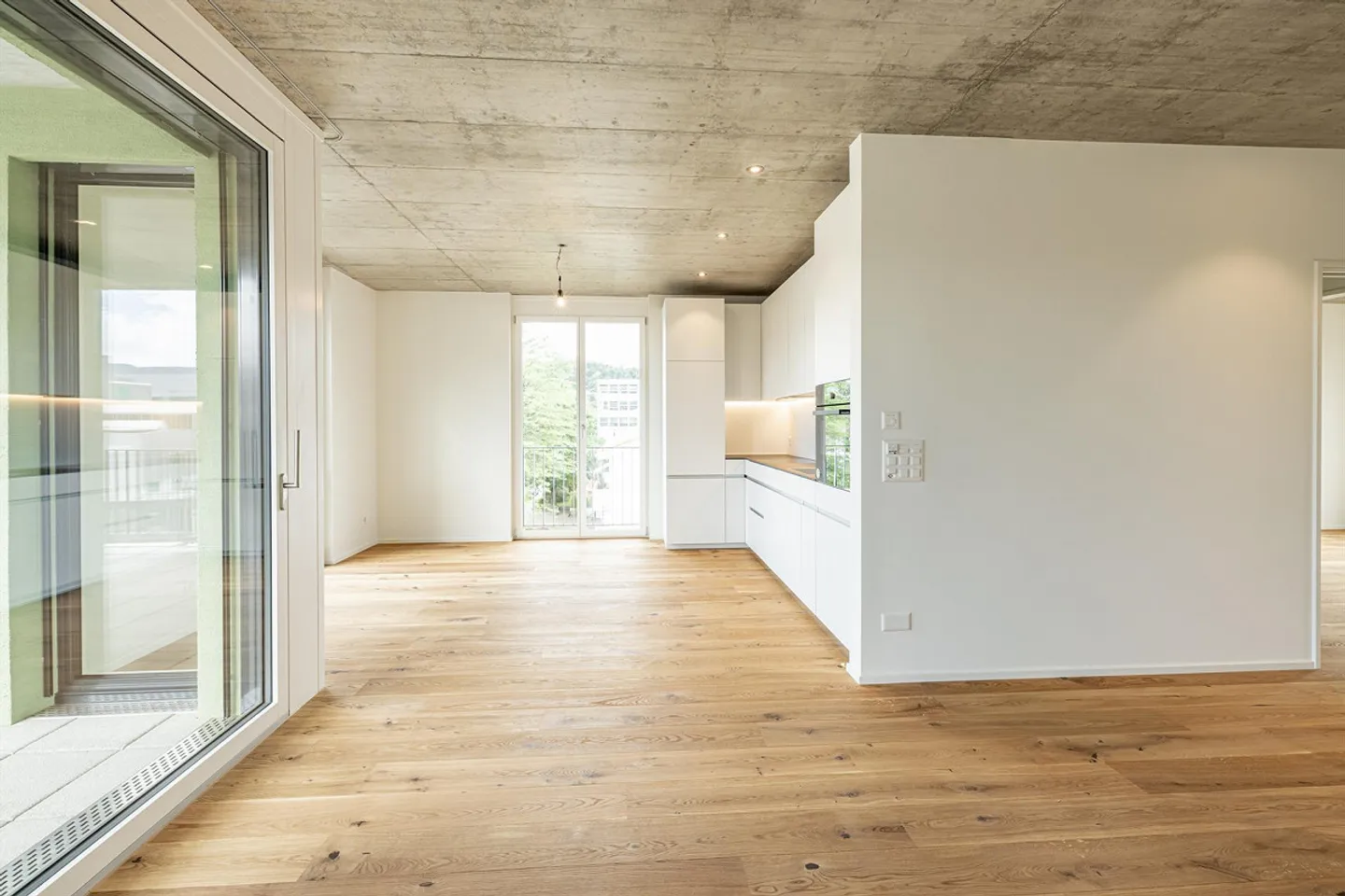 Moderno appartamento di 4 1/2 stanze e spazioso tetto comunitario - Foto 14 di 22