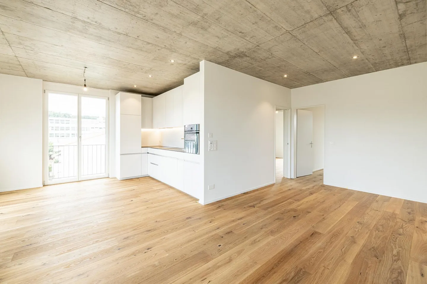 Moderno appartamento di 4 1/2 stanze e spazioso tetto comunitario - Foto 15 di 22