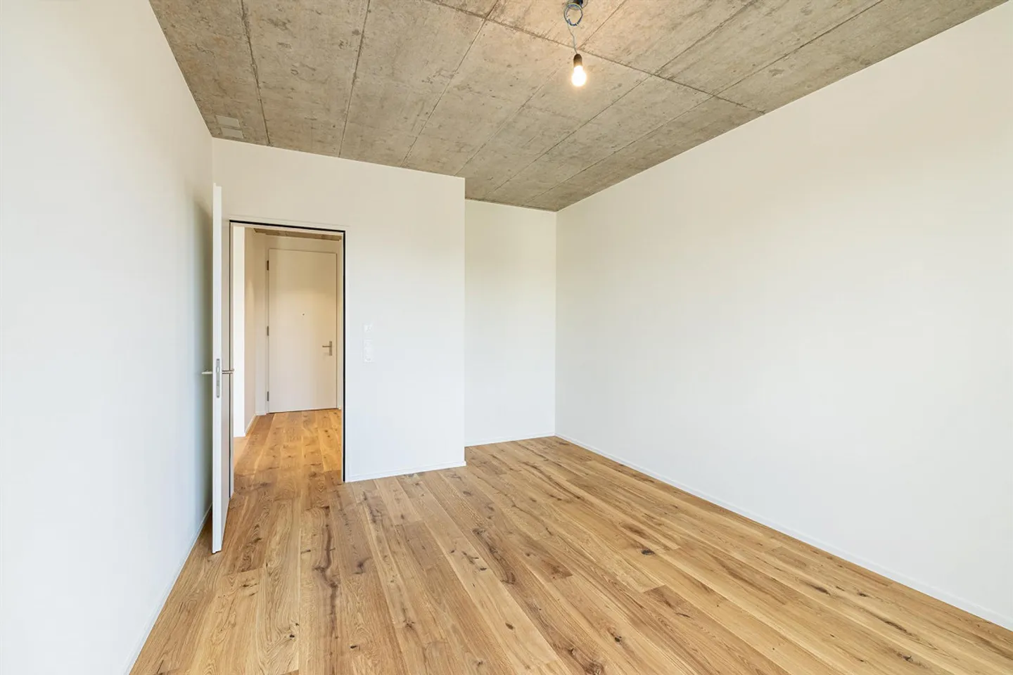 Moderno appartamento di 4 1/2 stanze e spazioso tetto comunitario - Foto 18 di 22