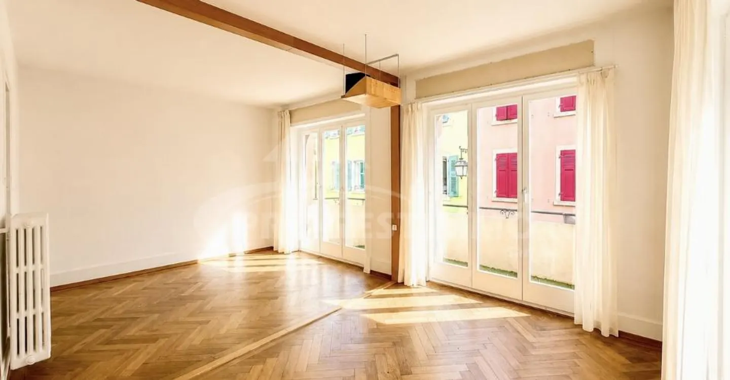 IDEALLY LOCATED 3.5-ROOM APARTMENT - Photo 1 of 6