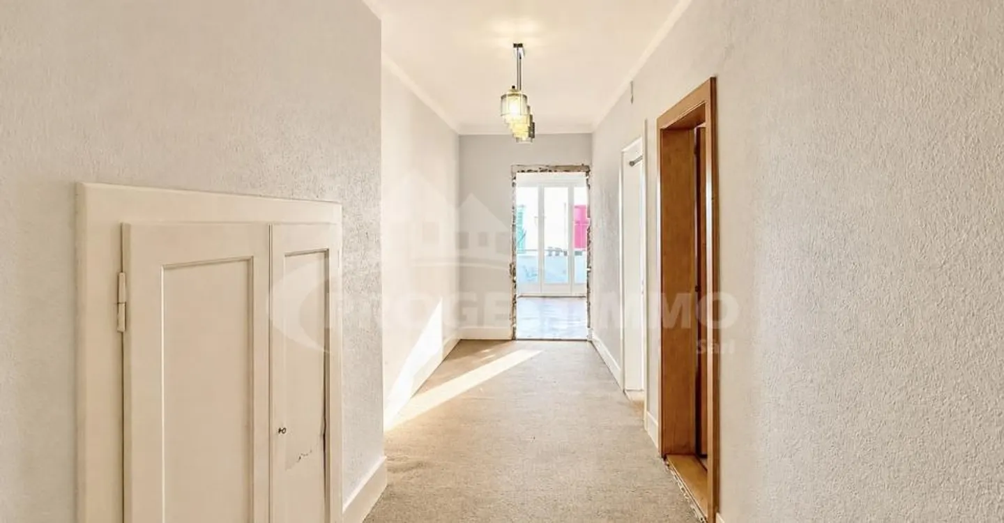 IDEALLY LOCATED 3.5-ROOM APARTMENT - Photo 3 of 6