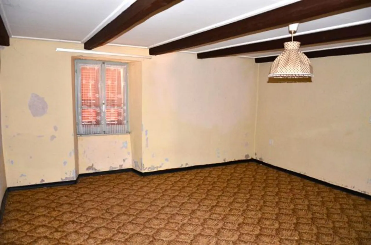 12-Room Ticino House in the Village Center for Renovation with Garden / House... - Photo 11 of 39