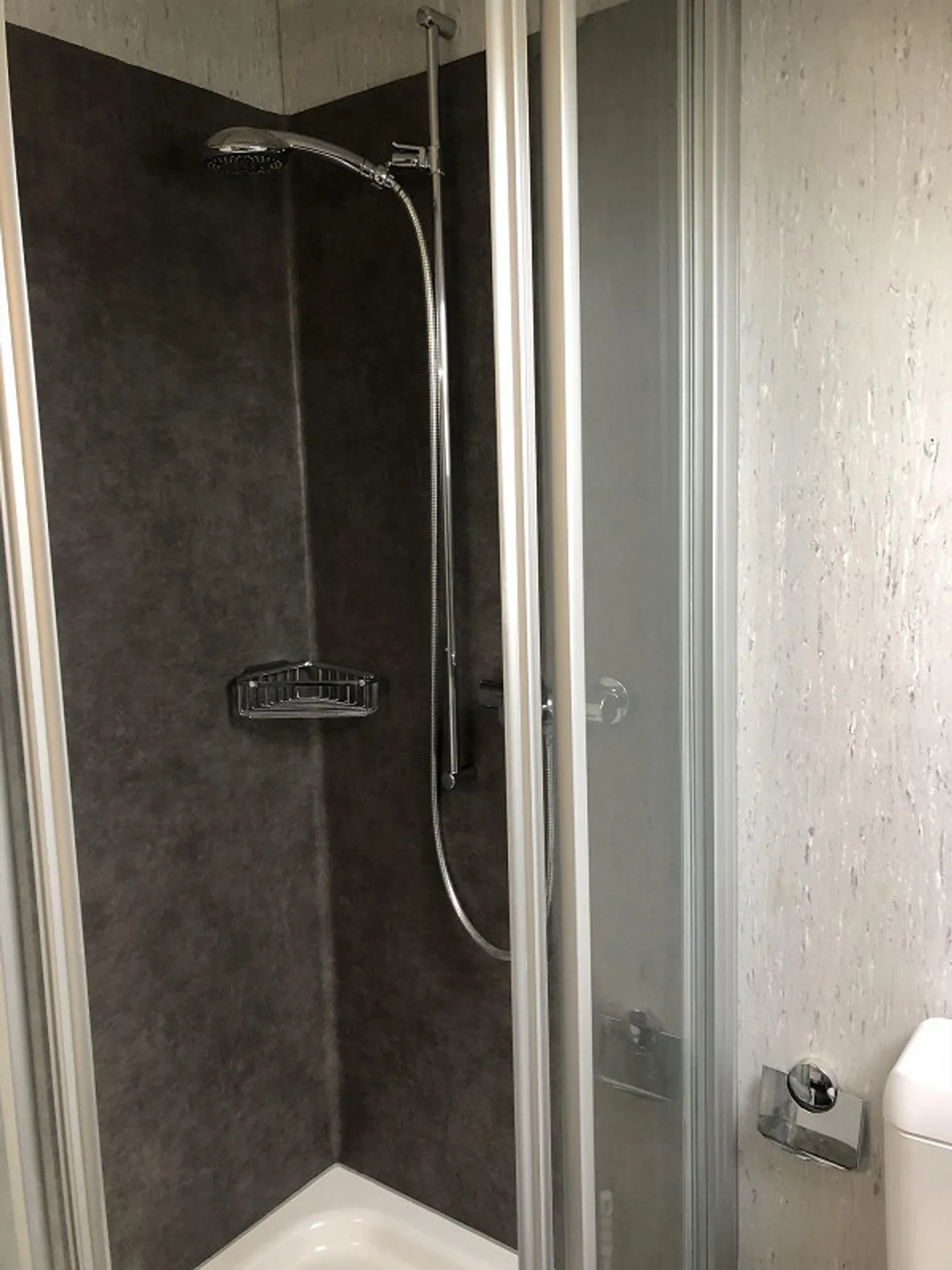 Penthouse on the Wesemlin - Photo 10 of 25