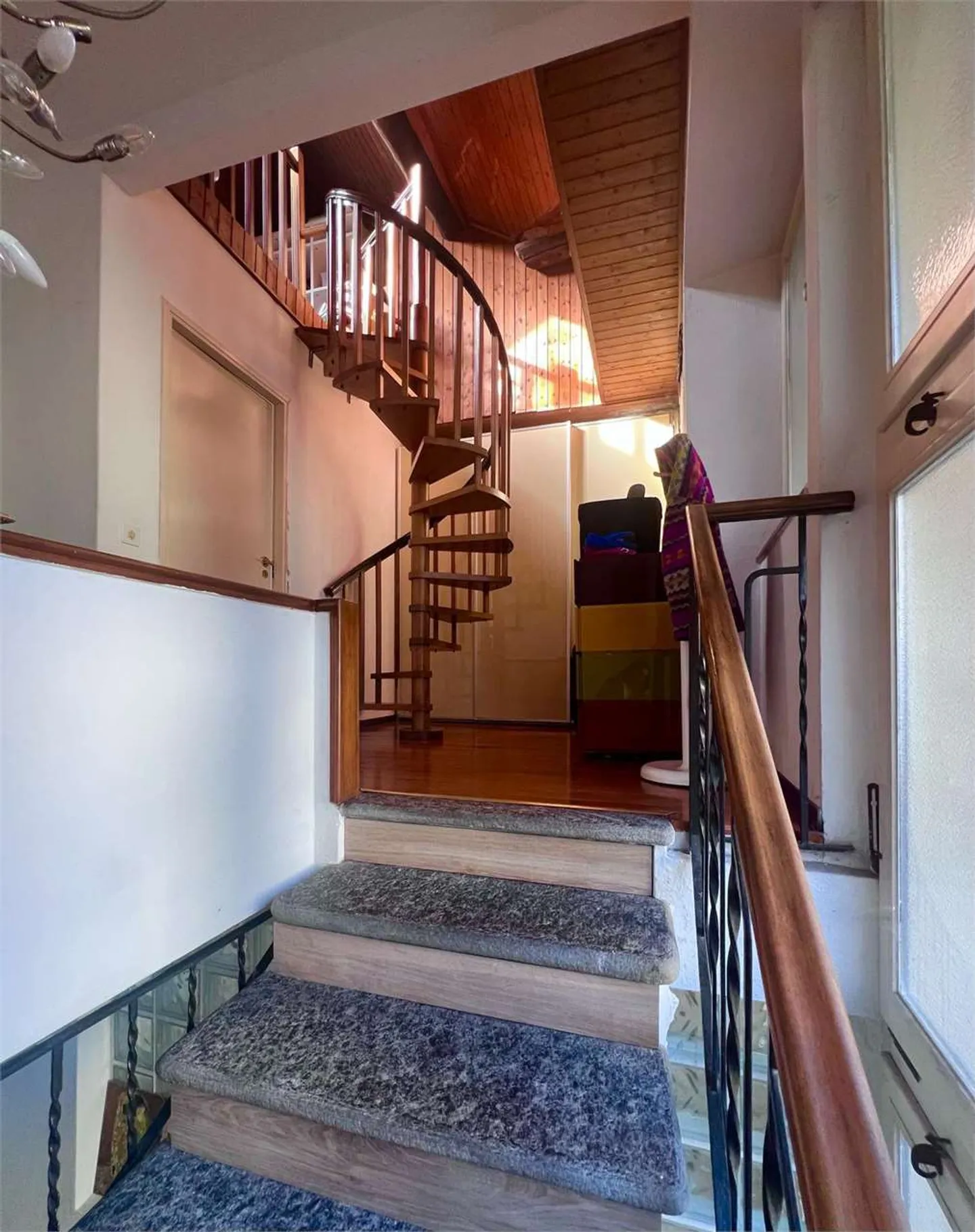 Semi-detached house for sale - Photo 7 of 16