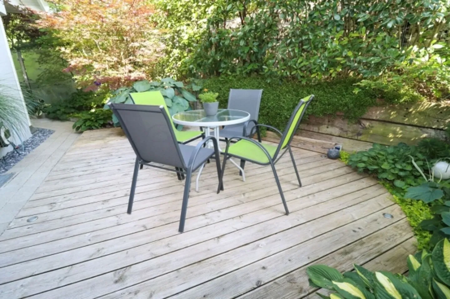 Spacious 4.5 Room Single Family Home with 60 m2 Large Terrace and Stunning View up to the Alps - Photo 7 of 16