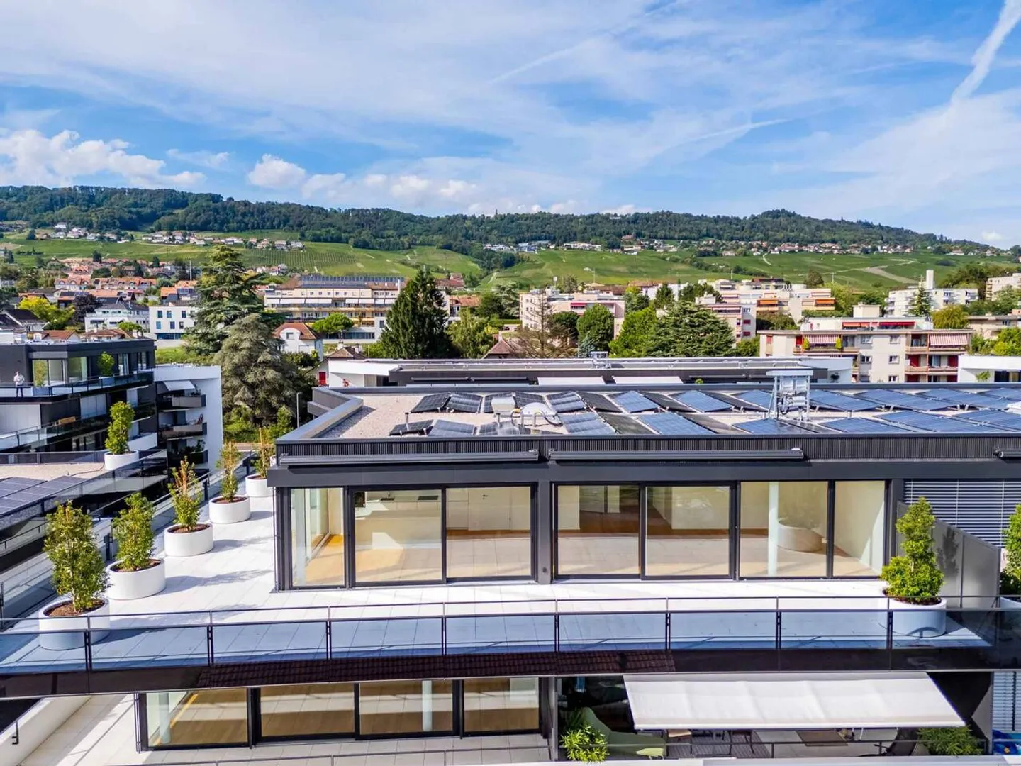 Magnificent new penthouse of 5.5 rooms  Exclusive rooftop at 360° - Photo 6 of 13