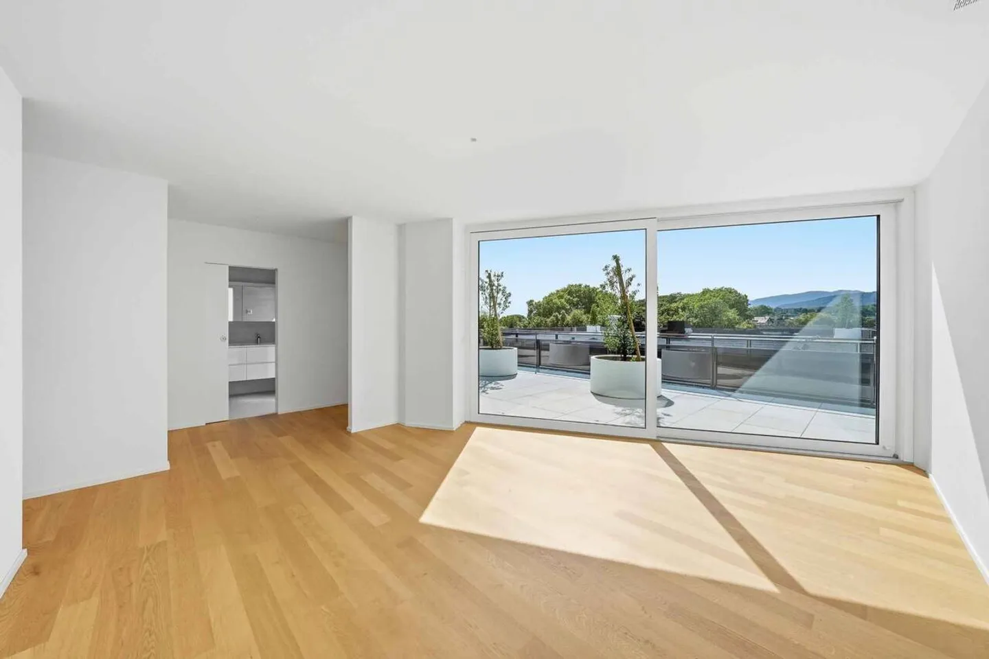 Magnificent new penthouse of 5.5 rooms  Exclusive rooftop at 360° - Photo 11 of 13