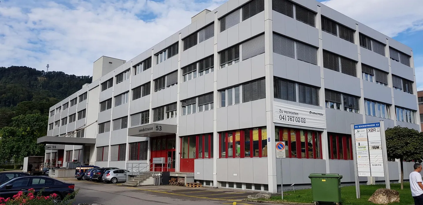 Spazio commerciale in una posizione centrale - Foto 1 di 7