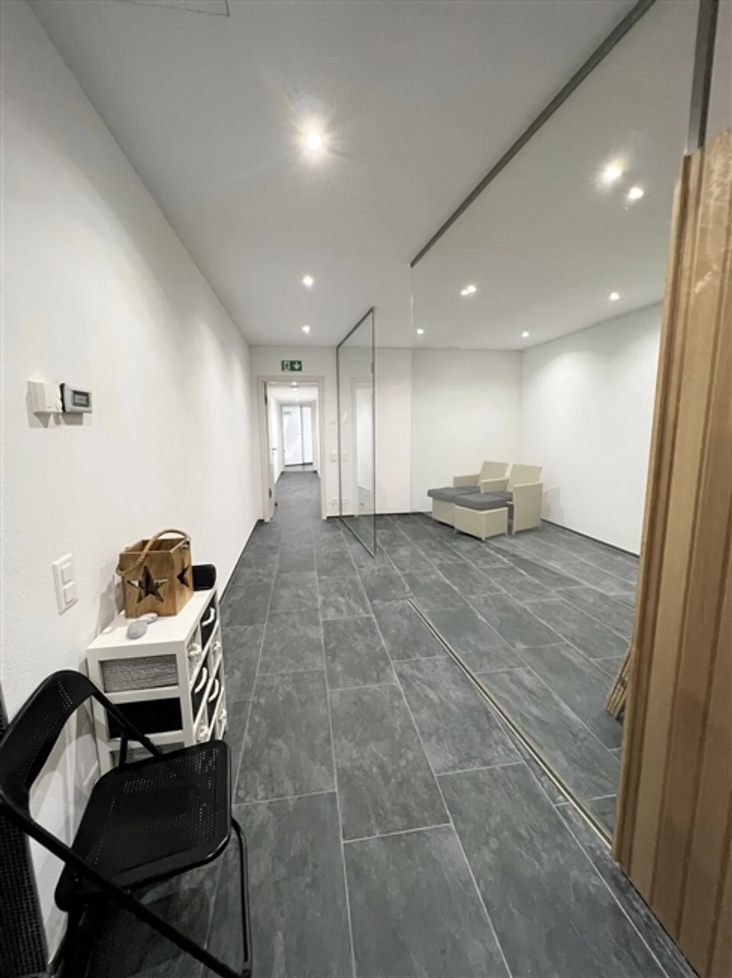 LUGANO-MUZZANO, DIRETTAMENTE SUL LAGO APPARTAMENTO 4.5 STANZE - Foto 12 di 13