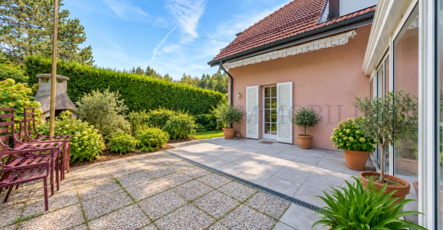 Villa familiale dans un cadre verdoyant - Photo 7 sur 8