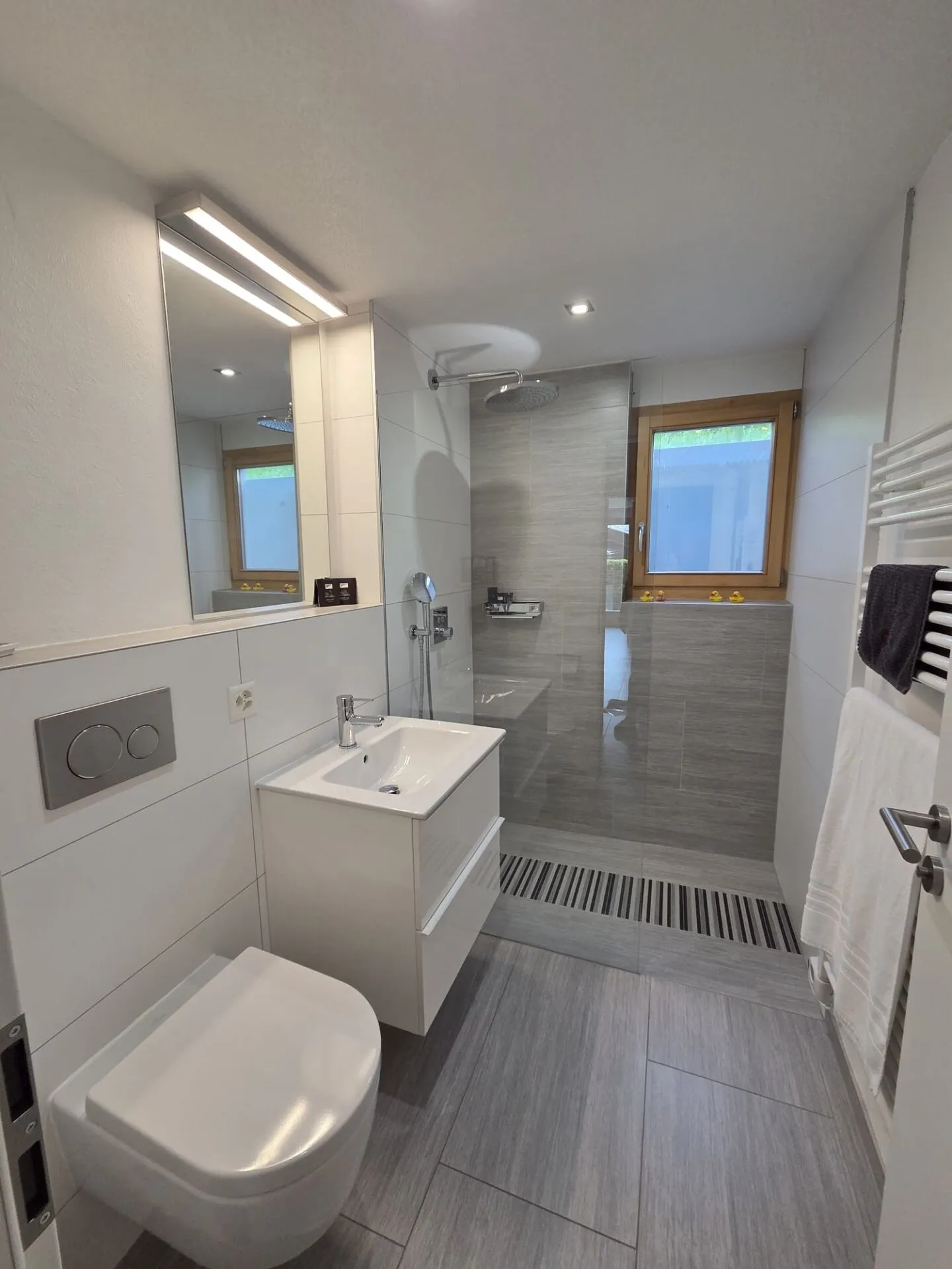 Appartamento Esclusivo al Piano Terra a Zermatt - Il Tuo Rifugio di Lusso con Vista Magica - Foto 26 di 42