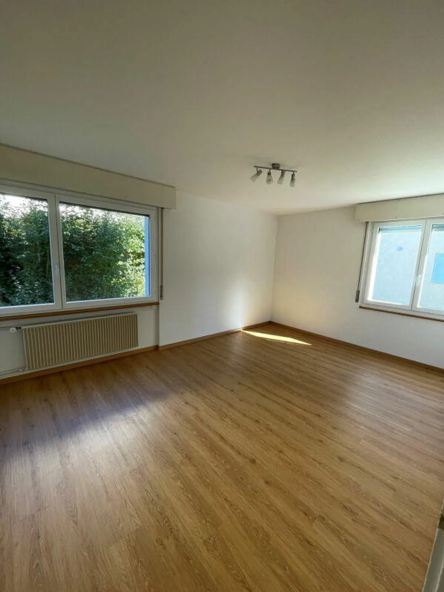 Charming apartment in a preferred location - Photo 6 of 11