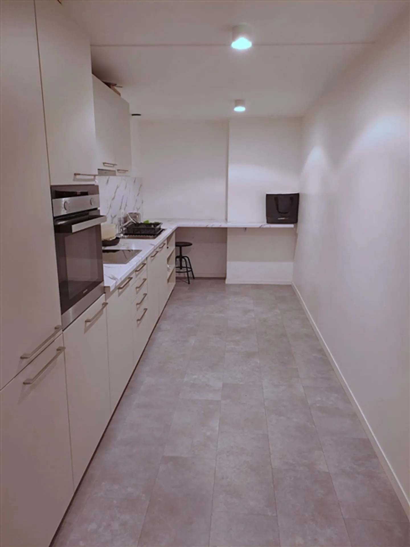 Camera arredata nel cuore della città vecchia con camera indipendente - Foto 4 di 6