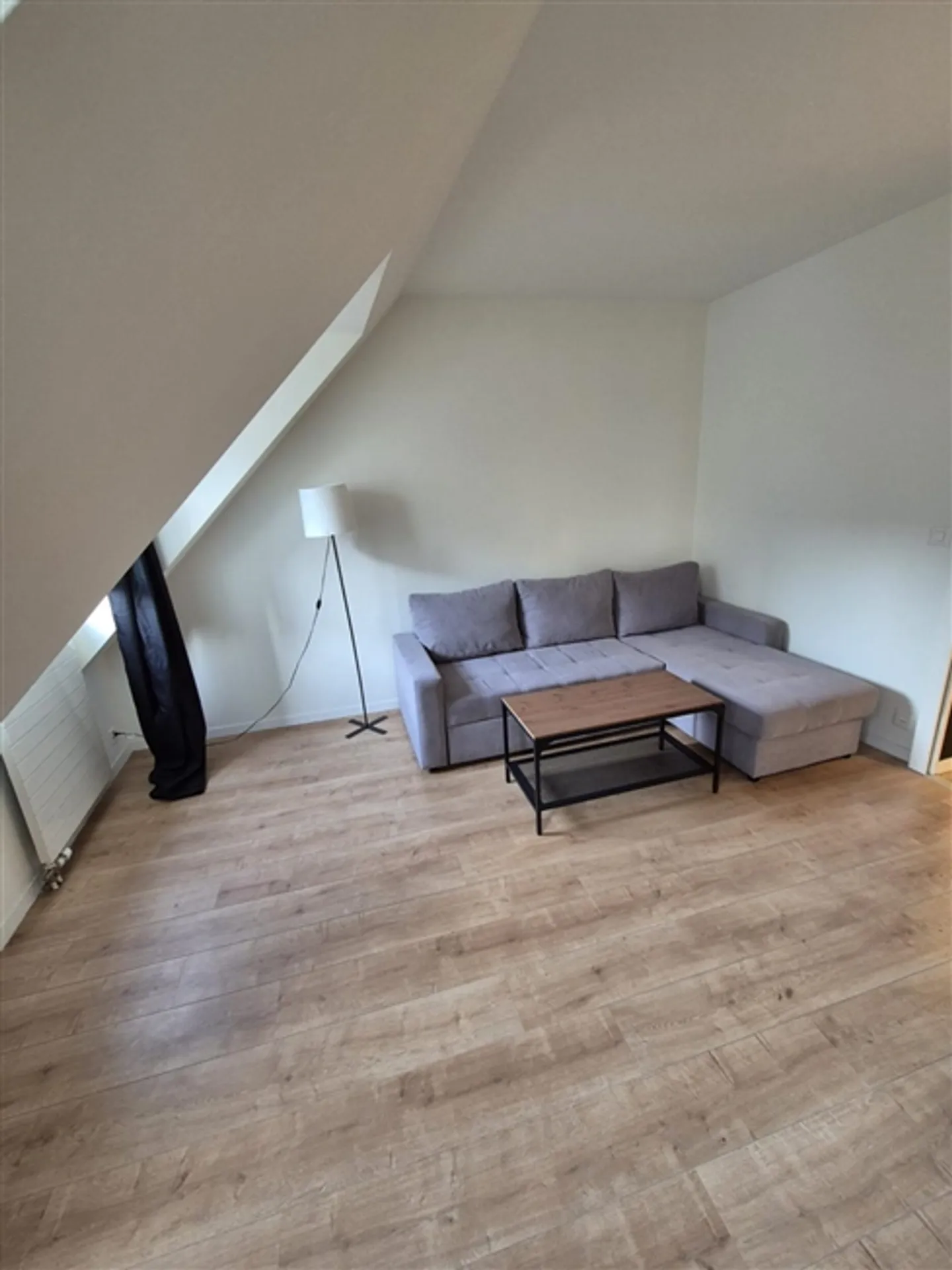 Camera arredata nel cuore della città vecchia con camera indipendente - Foto 5 di 6