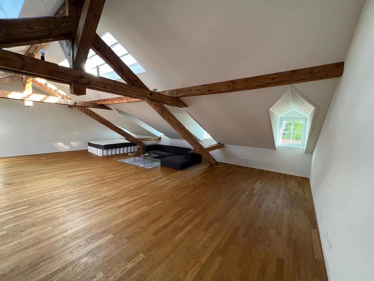 Loft apartment near the city center - Photo 4 of 7