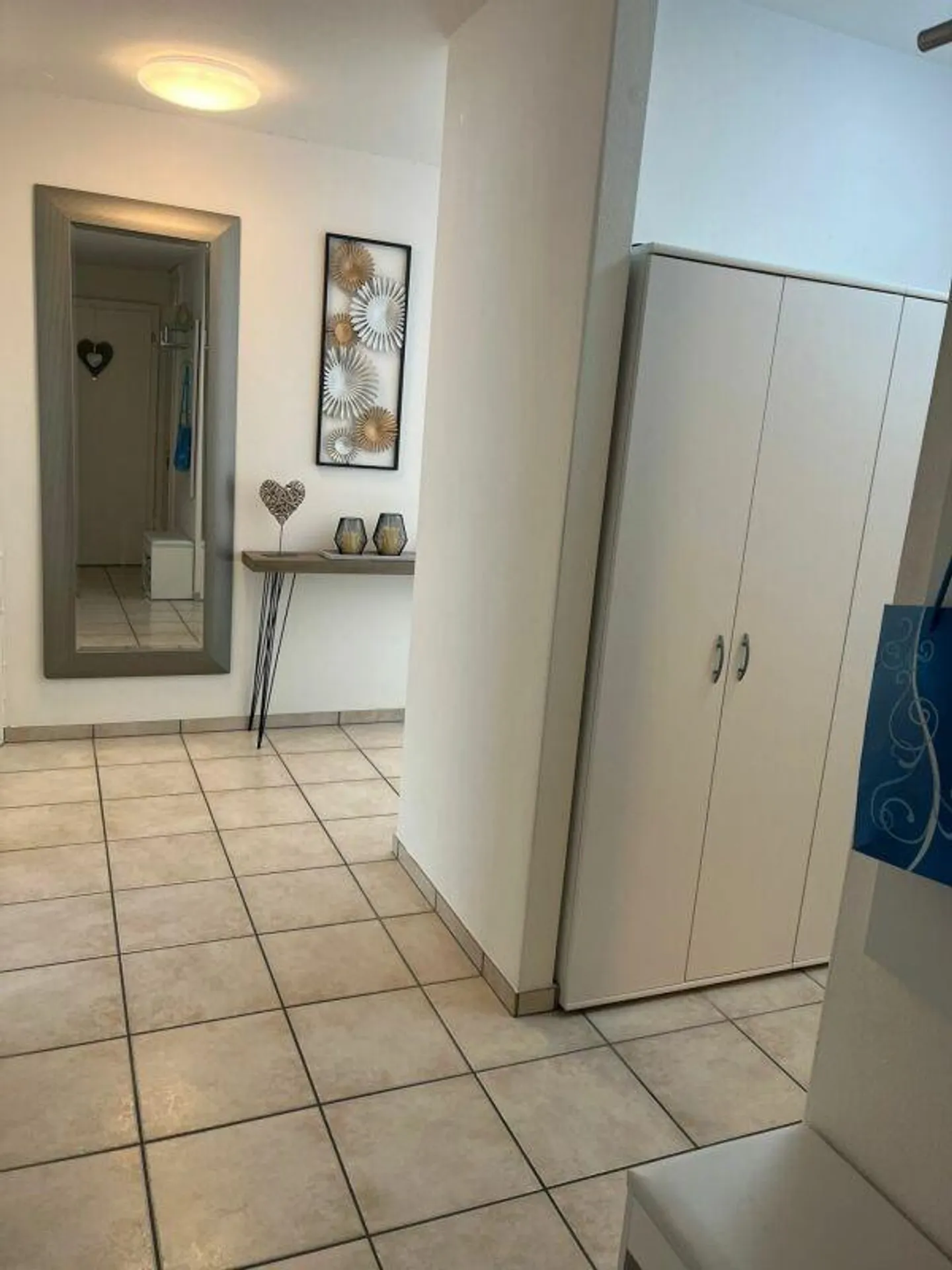 Charming apartment in a preferred location - Photo 9 of 11