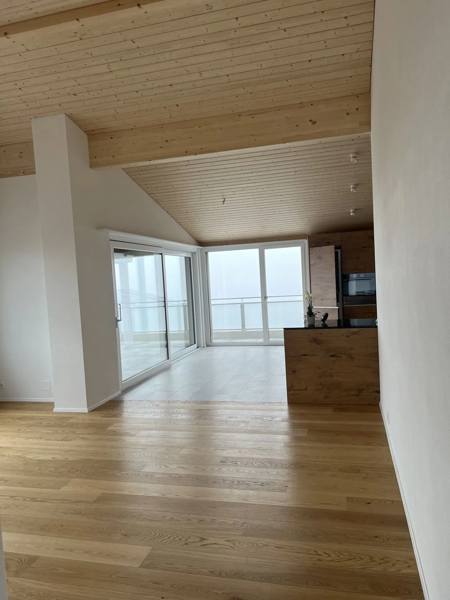 Ampio appartamento attico - Foto 20 di 24