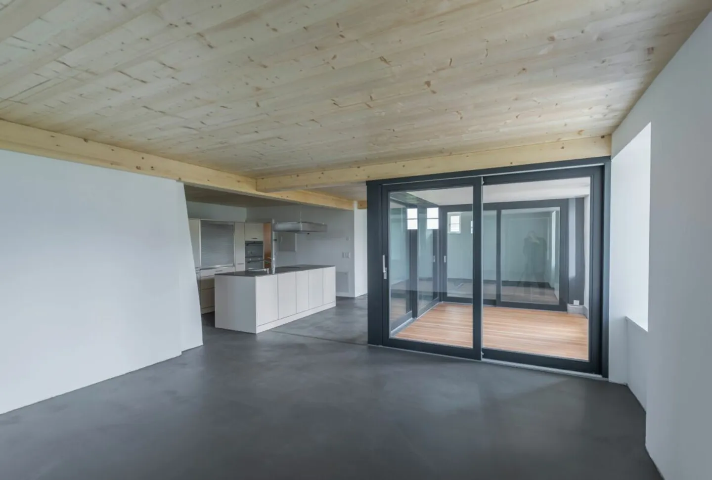 Stilvoll sanierte Traumwohnung in historischer Liegenschaft eines Bauernguts - Foto 4 von 13