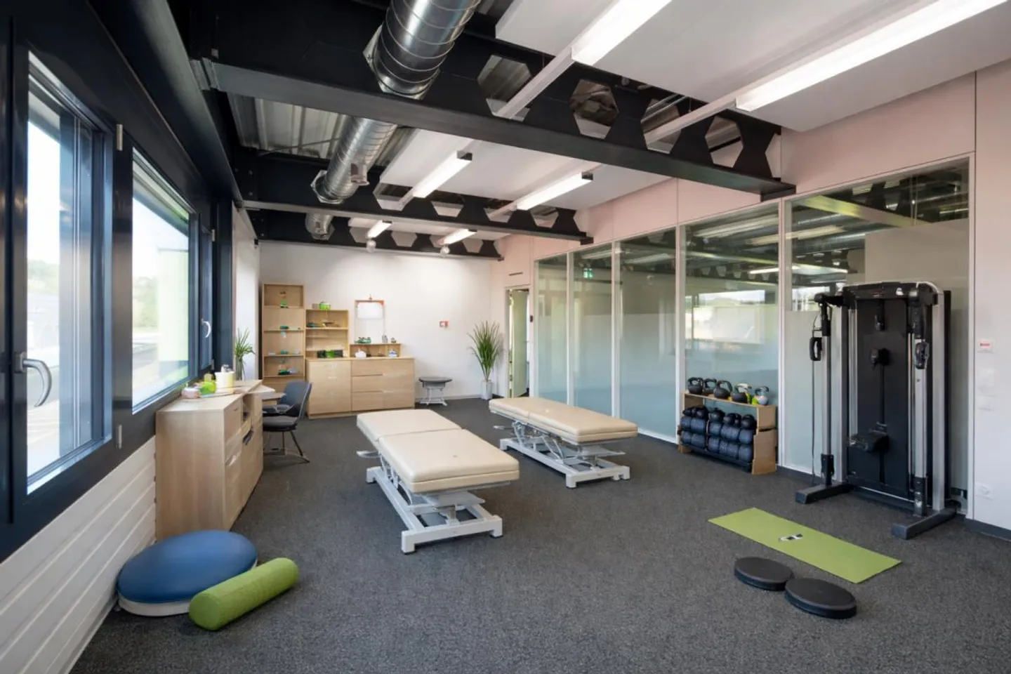 La tua nuova sede aziendale con vista sul verde - Grüngen17 a Bubendorf - Foto 2 di 12