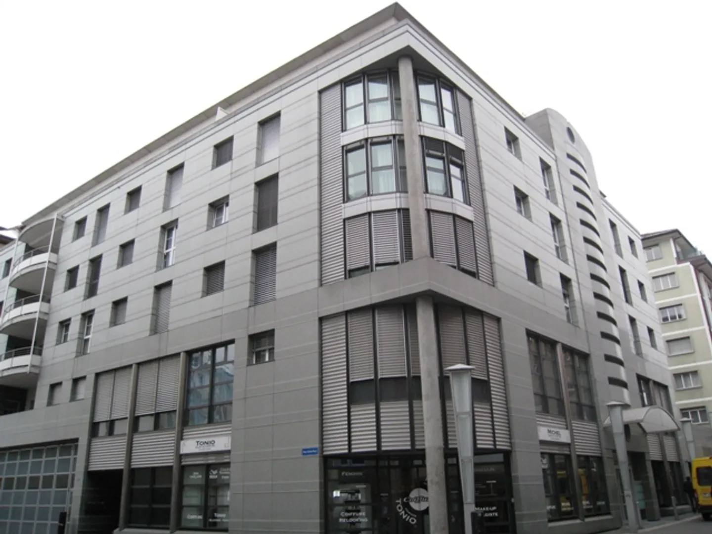 02533 - Appart. 4.5 PCES - RUE LOCARNO 6 - FRIBOURG - Foto 2 di 11