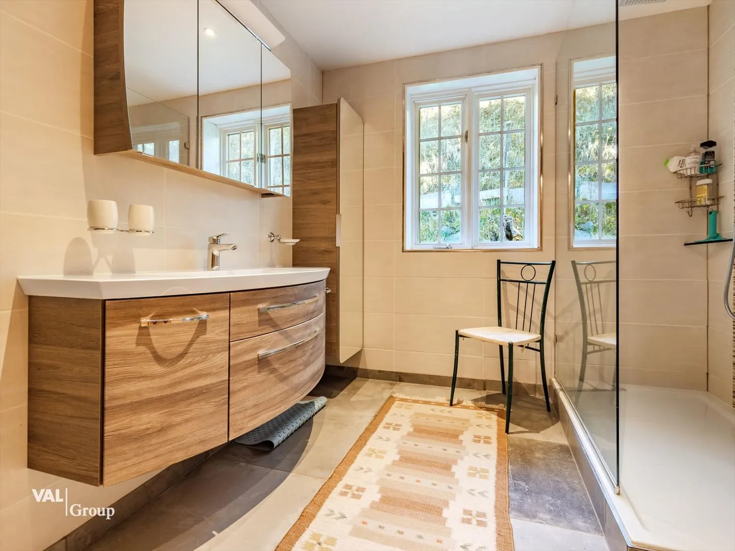 Wunderschönes "kanadisches" Chalet für Naturliebhaber (6,5 + 3,5 Zimmer) - Foto 11 von 13