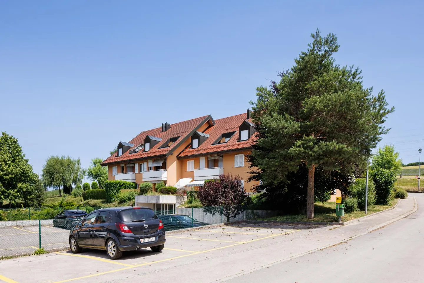 Charmant appartement 3.5 pièces - Photo 2 sur 5