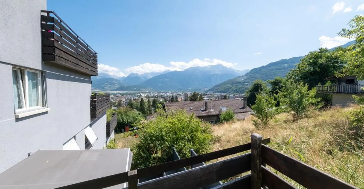 TERRACE APARTMENT - PANORAMIC VIEW - BASEMENT - EXCLUSIVE - Photo 6 of 13