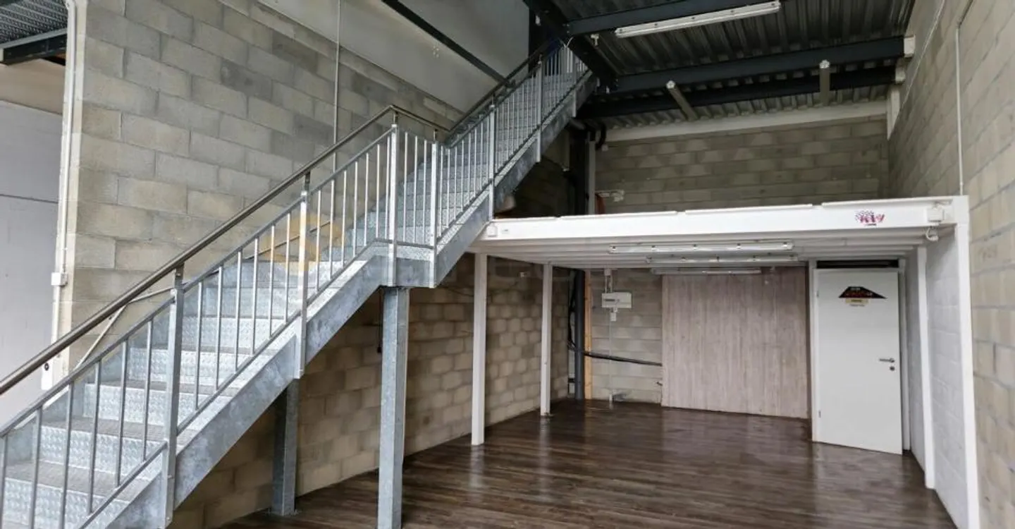 Unique opportunity, double box for rent immediately - 230m2 - Photo 2 of 6