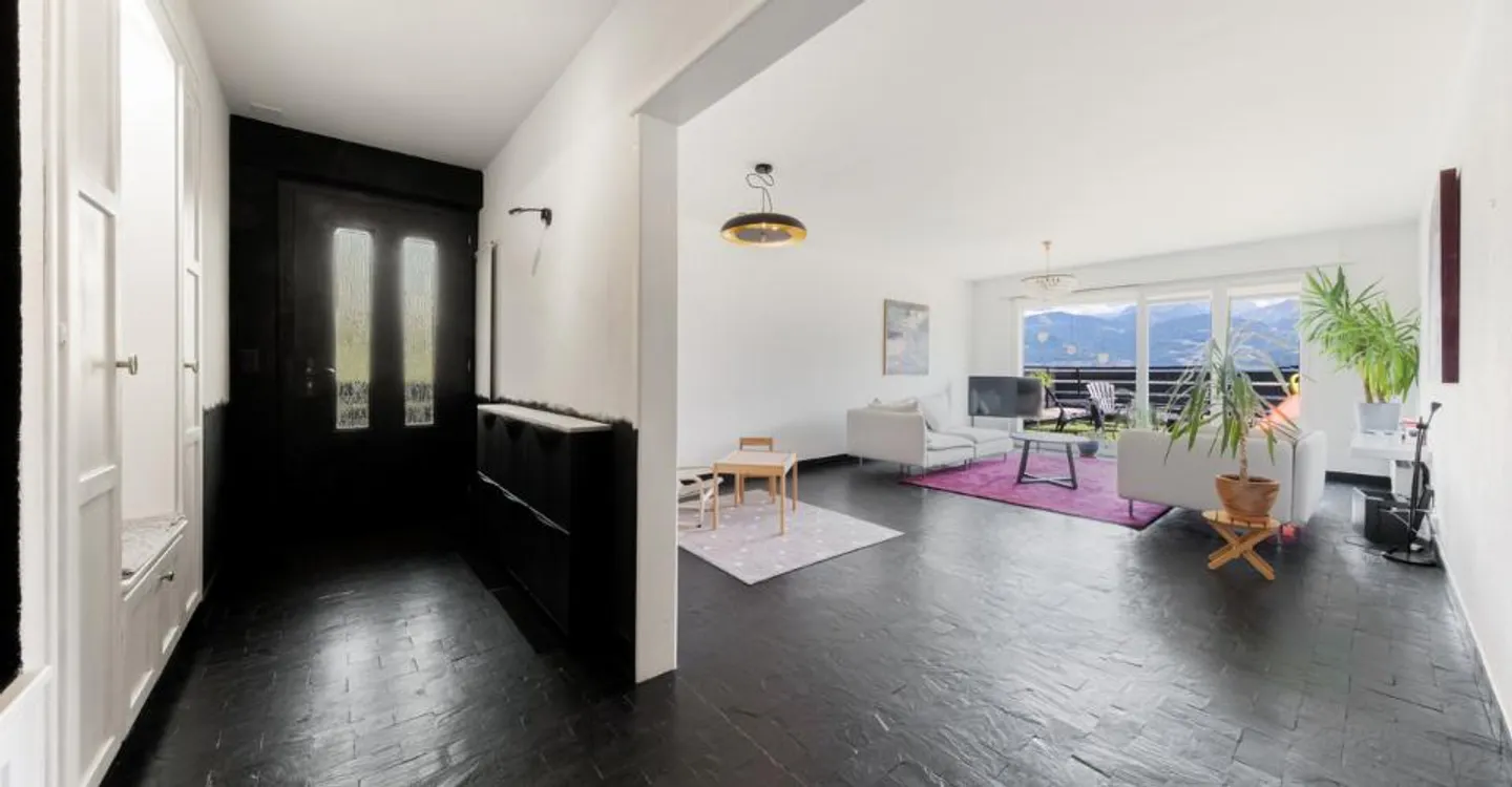 TERRACE APARTMENT - PANORAMIC VIEW - BASEMENT - EXCLUSIVE - Photo 10 of 13