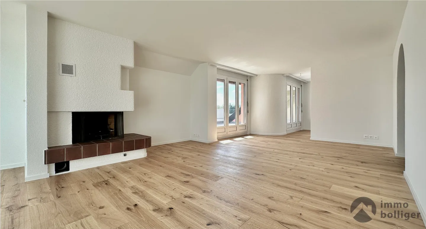 Charmante Dachwohnung - Foto 2 von 14