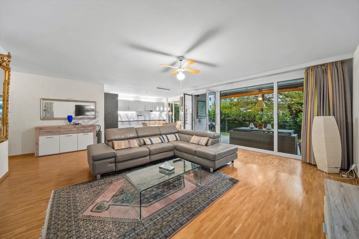 4-room apartment - Photo 1 of 10