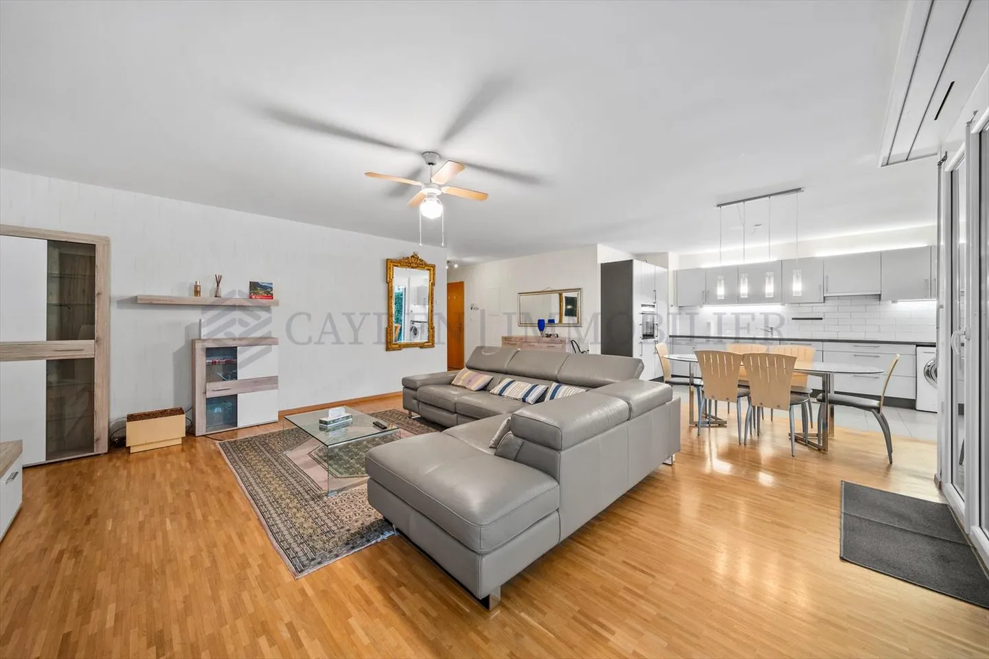 4-room apartment - Photo 3 of 10