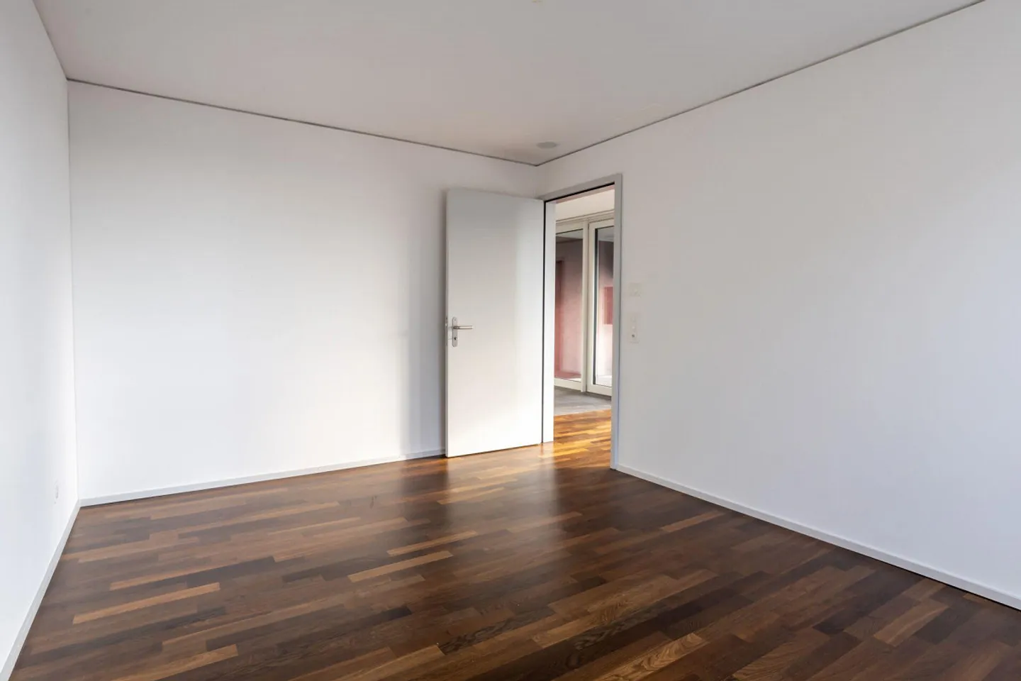 Beautiful 3.5-room apartment 20.21 on the 20th floor in Zurich Altstetten - Photo 12 of 15