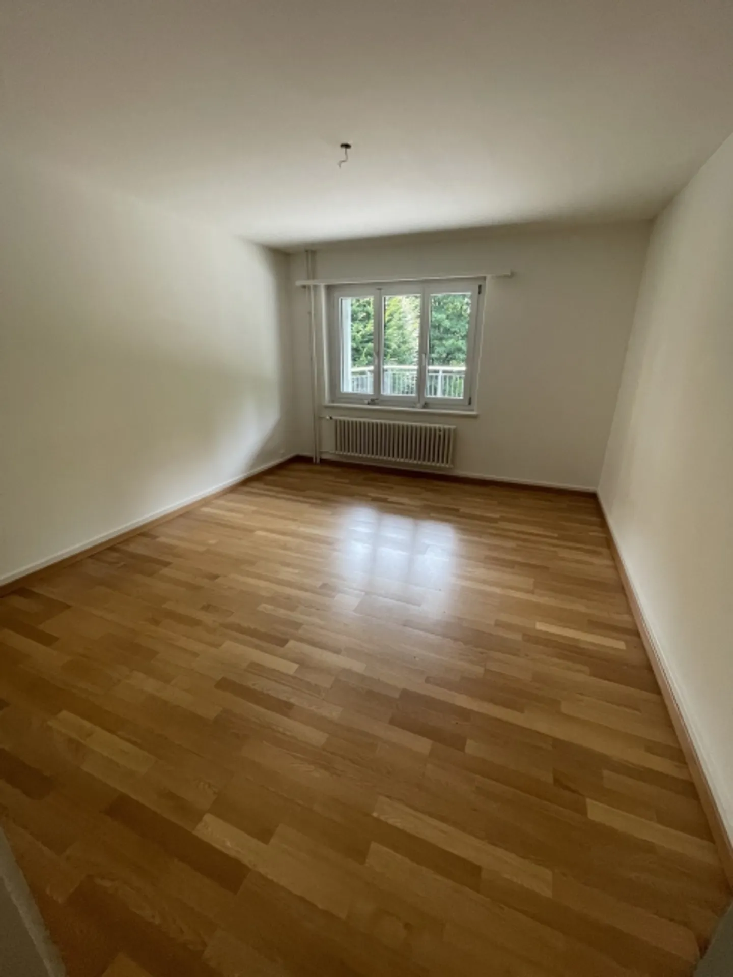 Appartement 2 pièces à Zurich Wiedikon – durée déterminée jusqu'au 31.03.2027 - Photo 2 sur 4