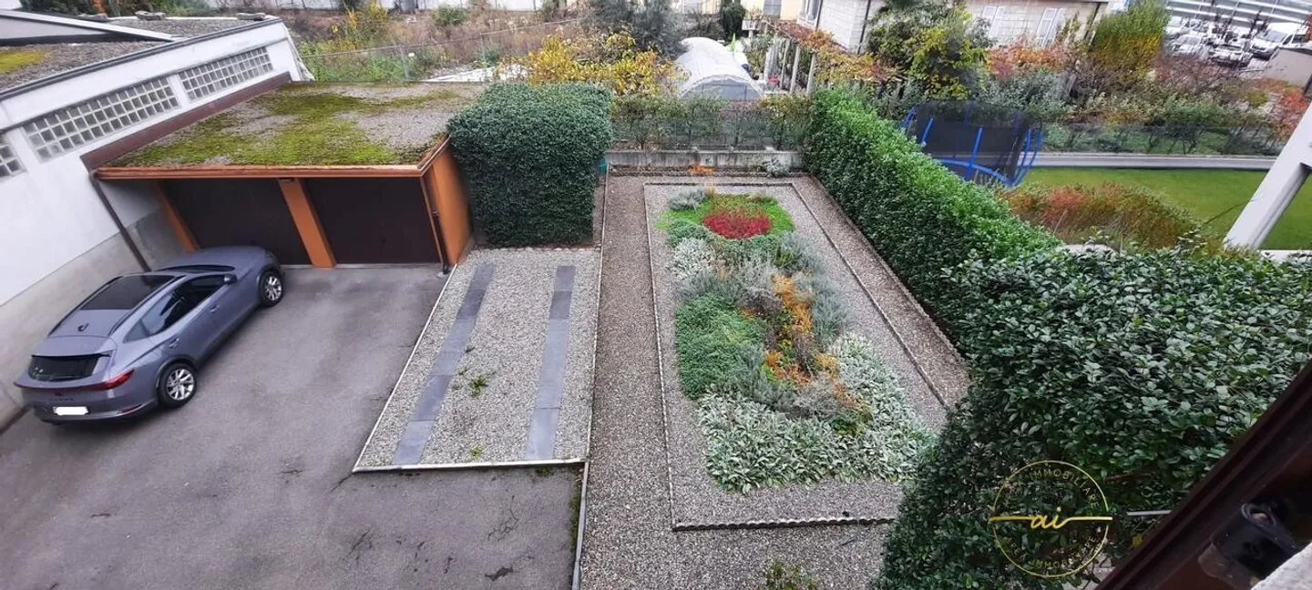 Appartement accueillant 2.5 pièces avec terrasse couverte - Photo 8 sur 9