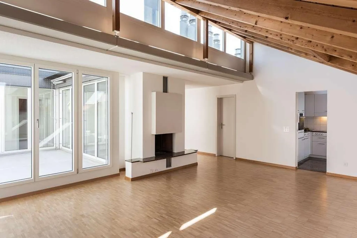 Your new home on the edge of the old town - Photo 2 of 10