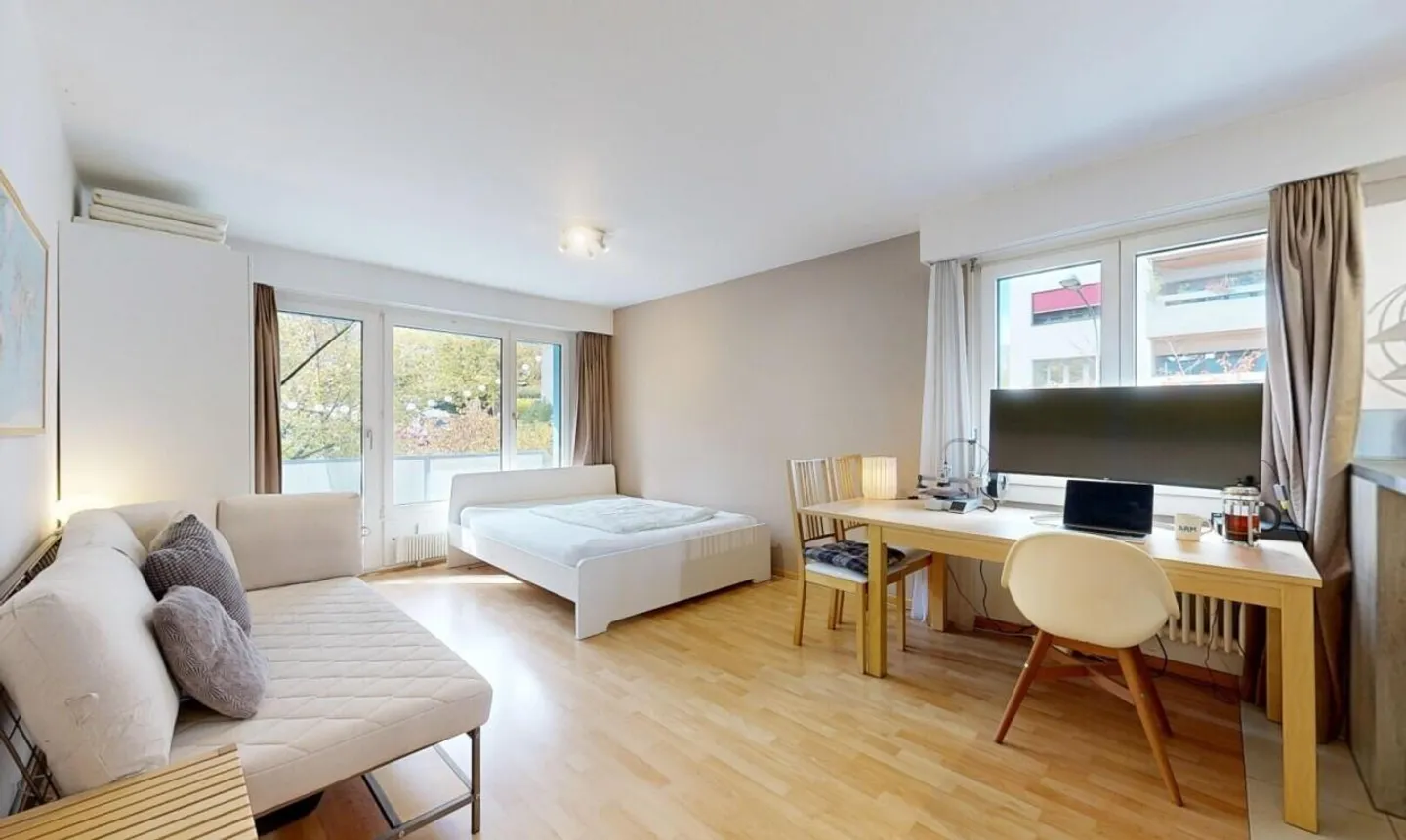 Studio ristrutturato nel quartiere Friesenberg di Zurigo - Foto 1 di 9