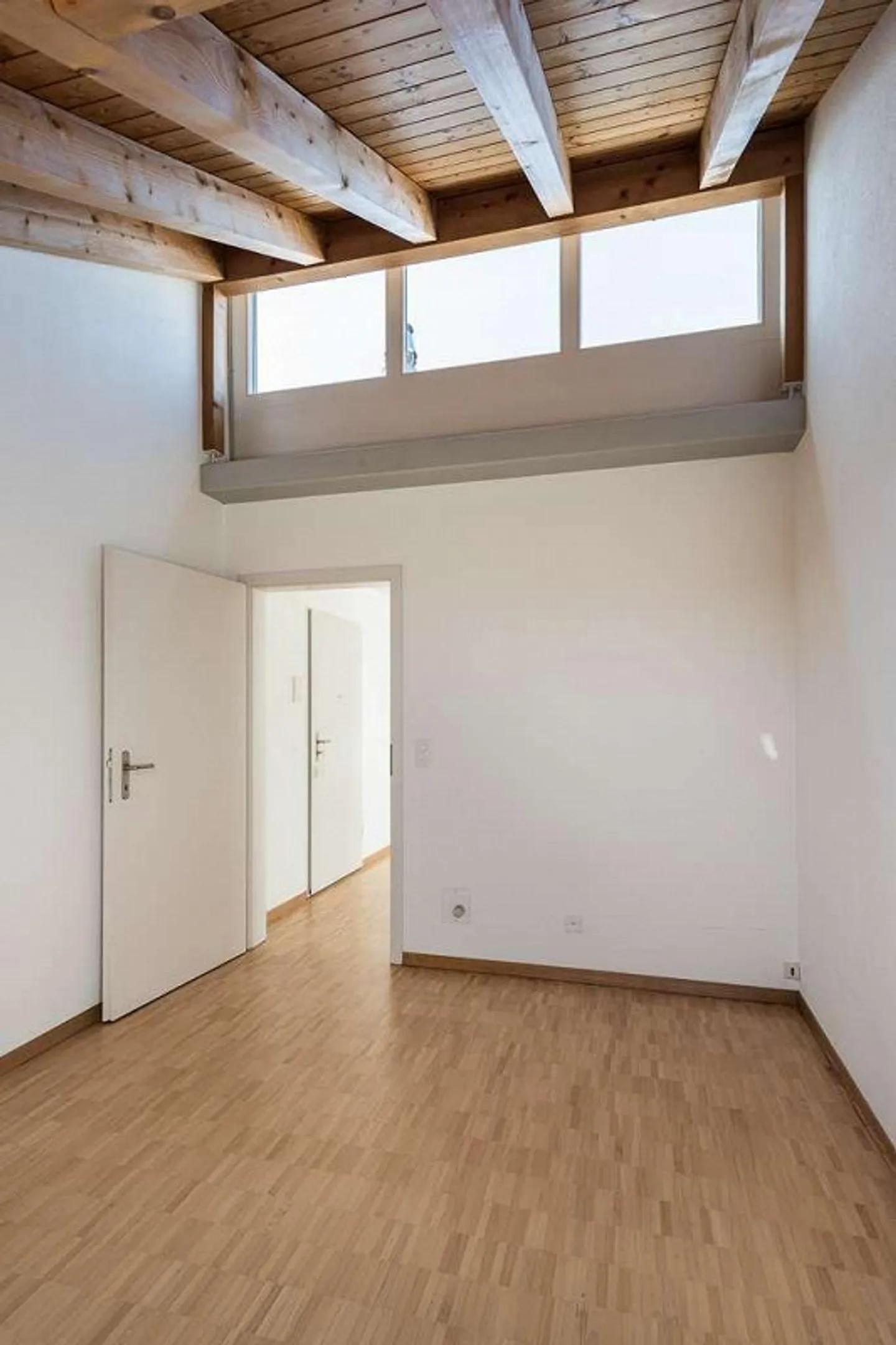 Your new home on the edge of the old town - Photo 7 of 10