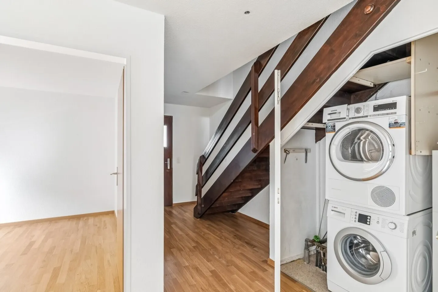 Appartement en duplex spacieux avec cheminée - emplacement idéal - Photo 9 sur 10