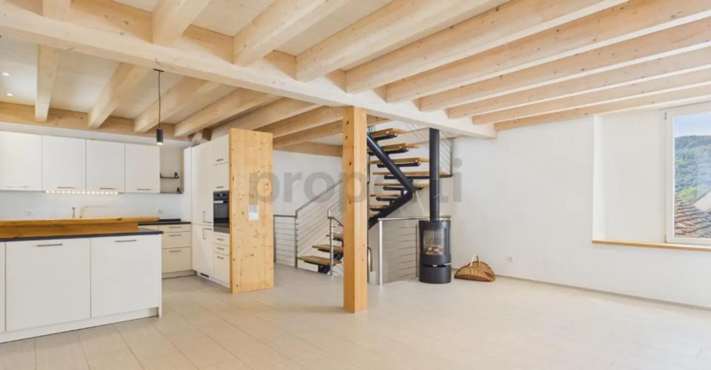 Stylish Loft-Style Townhouse - Photo 2 of 9
