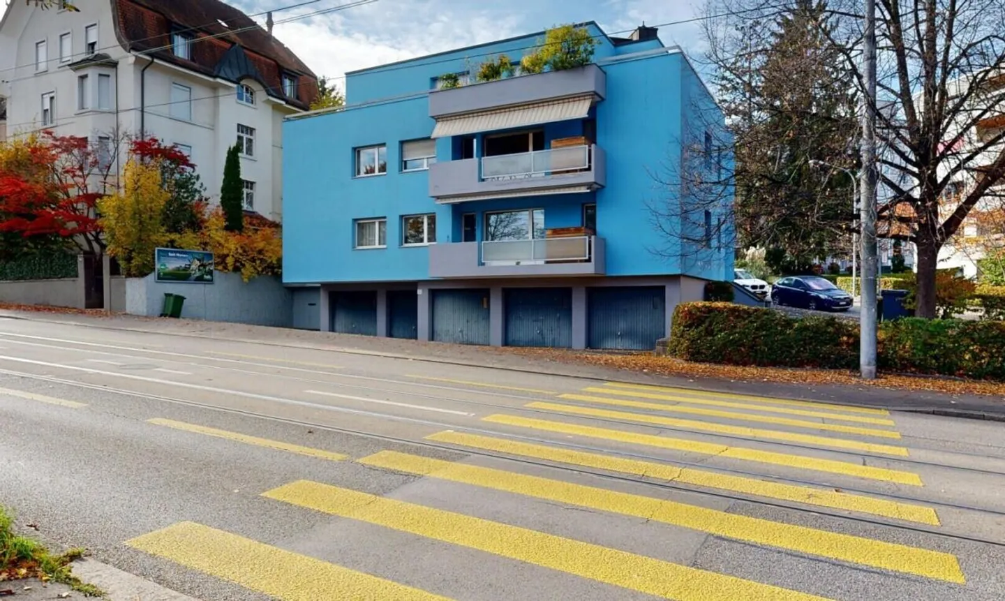 Studio ristrutturato nel quartiere Friesenberg di Zurigo - Foto 8 di 9